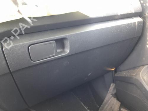 Used Glove box VW T-ROC (A11, D11) 1.5 TSI (150 hp) 30206630