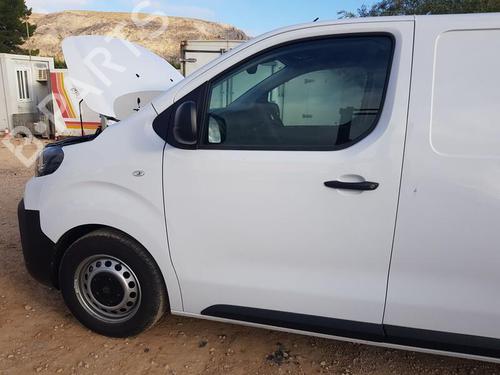 Used Left front door PEUGEOT EXPERT Van (V_) 1.5 BlueHDi 120 (120 hp) 29463625