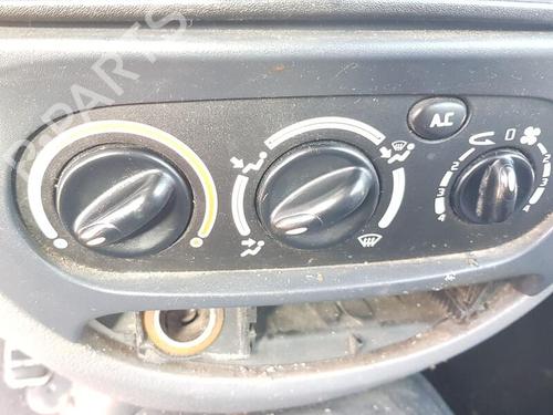 Climate control RENAULT MEGANE I (BA0/1_) 1.4 16V (BA0D, BA1H, BA0W, BA10) 7701209442