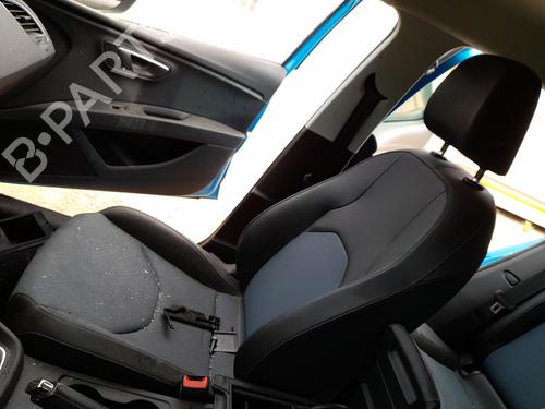 Used Right front seat SEAT LEON (5F1) 1.6 TDI (110 hp) 25722686