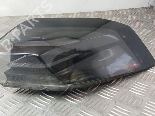 Used Right taillight Right taillight PEUGEOT 2008 II (UD_, US_, UY_, UJ_, UR_, UC_) 1.2 PureTech 100 (USHNK) (101 hp) 30027974 30027974