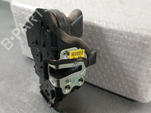 front-right-lock-kia-stonic-yb-2017-25727522 main image