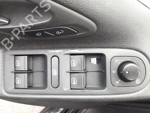 left-front-window-switch-vw-golf-vi-5k1-2008-2009-2010-2011-2012-2013-2014-36302931 main image