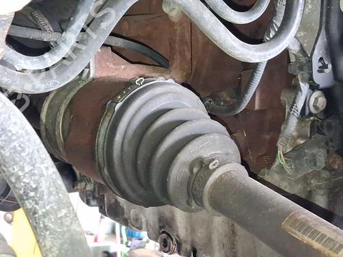 Used Right front driveshaft Right front driveshaft FORD S-MAX (WA6) 2.0 TDCi (140 hp) 40227629 40227629