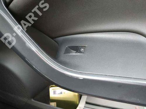 Used Right front window switch Right front window switch SEAT IBIZA III (6L1) 1.4 16V (86 hp) 8216647 8216647