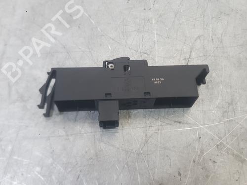 Left front window switch BMW 3 (E46) 316 i | BP37426883I27 - Image 2