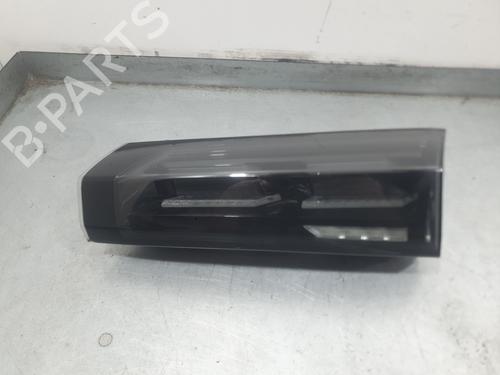 Used Right tailgate light Right tailgate light PEUGEOT 2008 II (UD_, US_, UY_, UJ_, UR_, UC_) 1.2 PureTech 130 (USHNS, URHNS) (130 hp) 37217501 37217501
