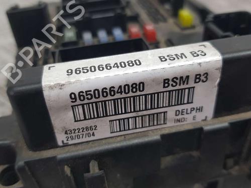 Used Fuse box PEUGEOT 307 SW (3H) [2002-2009]  18268404