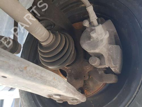 Used Right front steering knuckle FORD FOCUS C-MAX (DM2) [2003-2007]  17095960