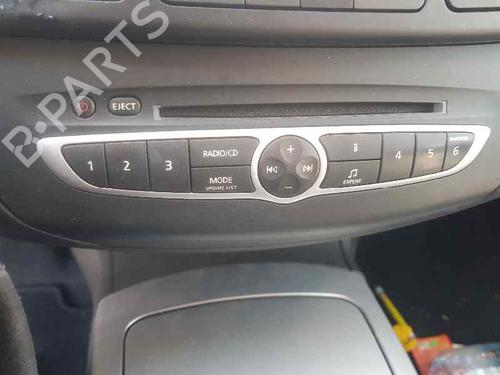 Used Radio RENAULT LAGUNA III (BT0/1) [2007-2015]  22733727