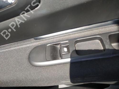 Used Right front window switch PEUGEOT 5008 (0U_, 0E_) [2009-2017]  24618088