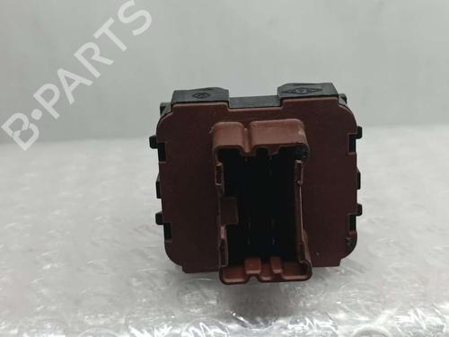 Left front window switch RENAULT CAPTUR I (J5_, H5_) 1.5 dCi 110 (110 hp) 18268402