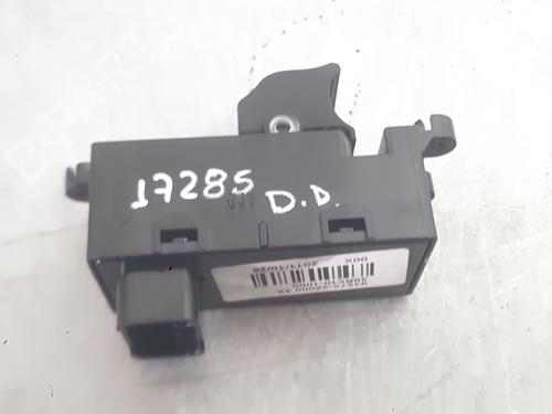 Right front window switch HYUNDAI i40 I (VF) 1.7 CRDI | BP30178972I26 - Image 2