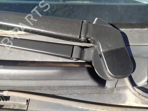 Used Front wiper motor Front wiper motor TOYOTA YARIS (_P13_) 1.0 (KSP130) (72 hp) 32261876 32261876