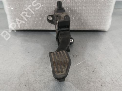 Pedal Pedal TOYOTA YARIS (_P13_) 1.5 (NSP131_) (112 hp) 37216687 37216687