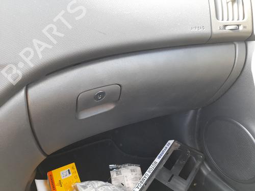 Hanskerom HYUNDAI i30 (FD) 1.6 CRDi (116 hp) 30081309