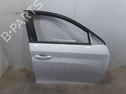 Used Right front door Right front door 31015265 31015265