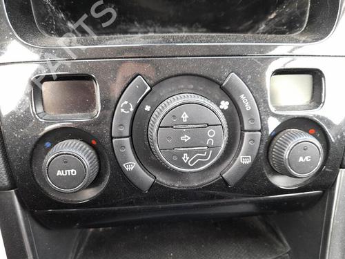 Commande Chauffage PEUGEOT 308 I (4A_, 4C_) 1.6 HDi (109 hp) 28294778