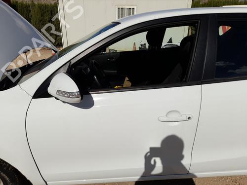 Used Left front door HYUNDAI i30 (FD) 1.6 CRDi (116 hp) 30081334