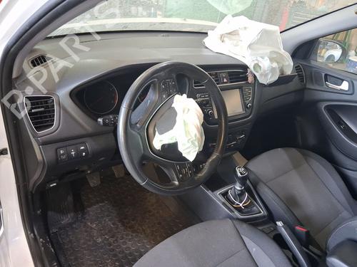 Left front window switch HYUNDAI i20 II (GB, IB) 1.0 T-GDI | BP38203387I27 - Image 10
