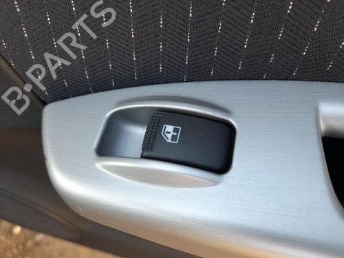 Used Right rear window switch HYUNDAI GETZ (TB) 1.5 CRDi (88 hp) 29869712