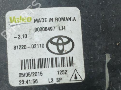 Left front fog light TOYOTA AURIS (_E18_) 1.8 Hybrid (ZWE186_, ZWE186R) | BP27157687C30