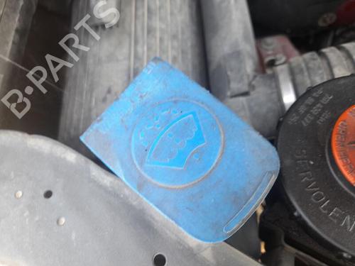 Used Windscreen washer tank VW TRANSPORTER T4 Van (70A, 70H, 7DA, 7DH) 2.4 D (78 hp) 28296750
