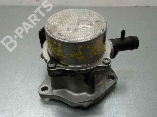 Used Vacuum pump RENAULT MEGANE II (BM0/1_, CM0/1_) [2001-2012]  1655107