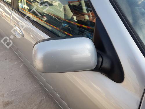 Used Right mirror NISSAN PRIMERA Hatchback (P11) 1.6 16V (106 hp) 31623752