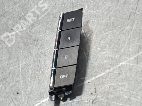 switch-porsche-cayenne-92a-30-diesel-7p5959561-2010-11127580 main image