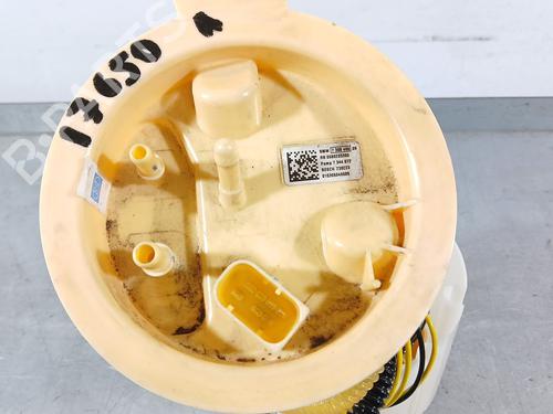 Fuel pump BMW 1 (F40) 118 d | BP35806864M76 - Image 2