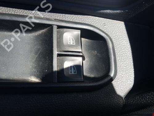 Used Left front window switch Left front window switch RENAULT EXPRESS Box Body/MPV 1.5 Blue dCi 75 (F6AA) (75 hp) 33431323 33431323