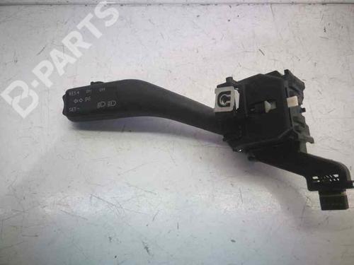 Used Headlight switch SEAT LEON (1P1) 1.9 TDI (105 hp) 5784621