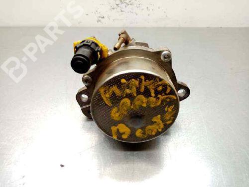 Used Vacuum pump FIAT GRANDE PUNTO (199_) 1.3 D Multijet (199.AXD11, 199.AXD1A, 199.AXD1B,... (90 hp) 1769340