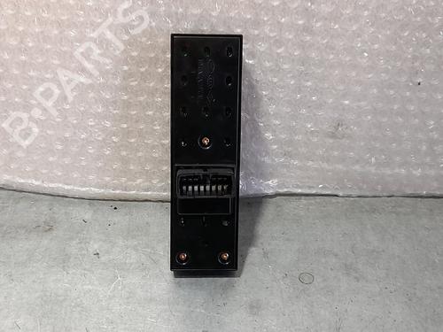Left front window switch KIA SPORTAGE II (JE_, KM_)  | BP11366544I27