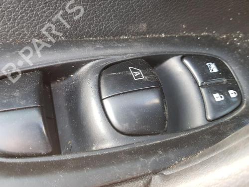 Used Left front window switch NISSAN QASHQAI II (J11, J11_) 1.5 dCi (110 hp) 29249547