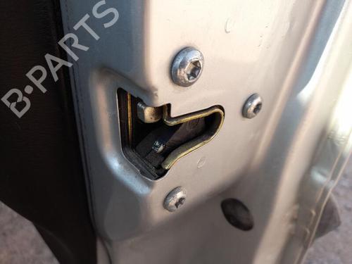 Used Front right lock OPEL ZAFIRA A MPV (T98) 2.0 DI 16V (F75) (82 hp) 29146584
