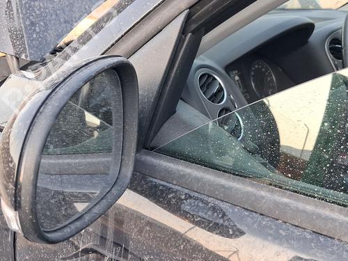 Used Left mirror Left mirror 37999651 37999651