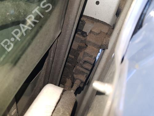 front-right-lock-nissan-nv200-van-2010-29884901 main image