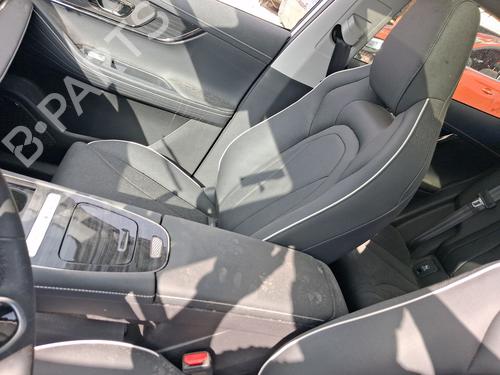 right-front-seat-omoda-5-2022-39104524 main image