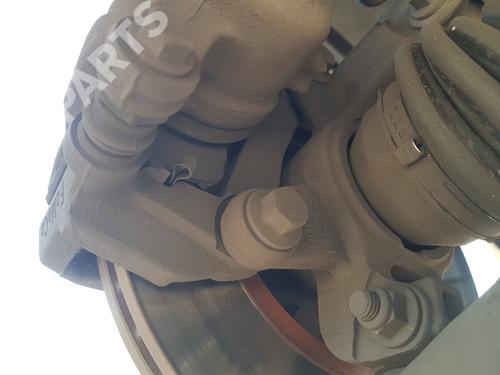 Used Left front steering knuckle Left front steering knuckle FORD FIESTA VI (CB1, CCN) 1.4 (97 hp) 9952173 9952173