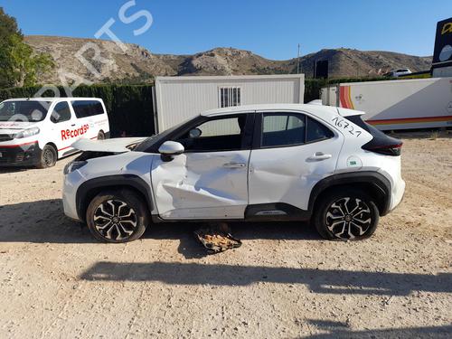 Used Parts TOYOTA YARIS CROSS (MXP_) 1.5 Hybrid (MXPJ10) (92 hp) 2736475