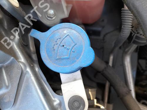 Used Windscreen washer tank TOYOTA AURIS (_E18_) 1.8 Hybrid (ZWE186_, ZWE186R) (136 hp) 27157684