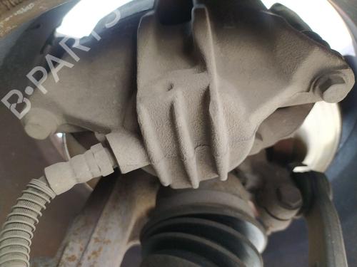 Used Left front steering knuckle Left front steering knuckle PEUGEOT 206 CC (2D) 1.6 16V (2DNFUF, 2DNFUR) (109 hp) 32166273 32166273