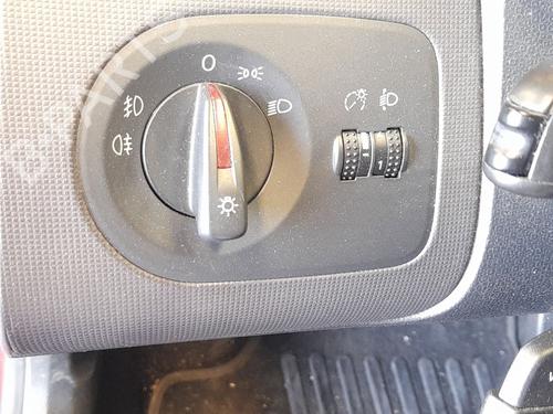 Forlygtekontakt Forlygtekontakt SEAT IBIZA IV (6J5, 6P1) 1.6 TDI (90 hp) 36754846 36754846