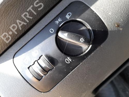 Używane Przełącznik świateł AUDI A3 (8L1) [1996-2006]  29889572