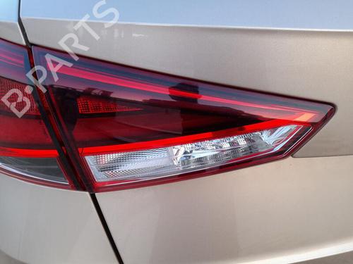 Venstre baglygte bagklap SEAT ARONA (KJ7, KJP) 1.0 TSI (95 hp) 28193298