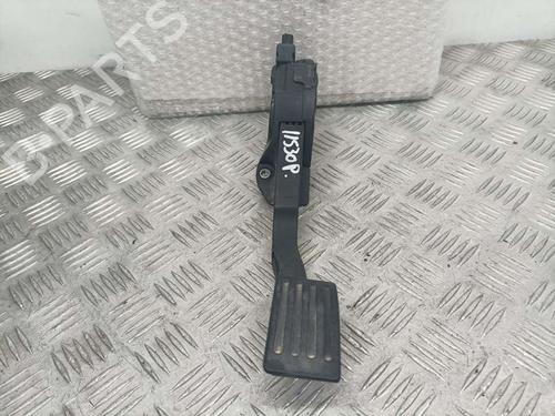 Used Pedal VOLVO V40 Hatchback (525) D4 (177 hp) 16218419