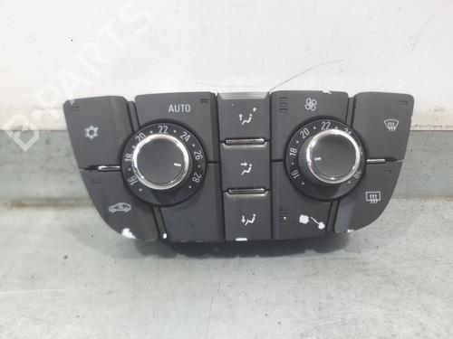 climate-control-opel-astra-j-saloon-2012-34448077 main image