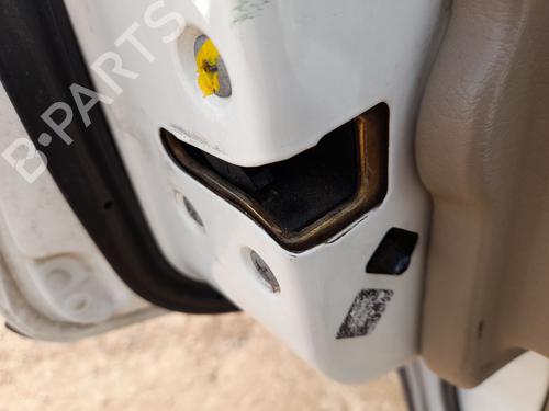 rear-left-lock-nissan-terrano-ii-r20-1992-1993-1994-1995-1996-1997-1998-1999-2000-2001-2002-2003-2004-2005-2006-2007-30588047 main image